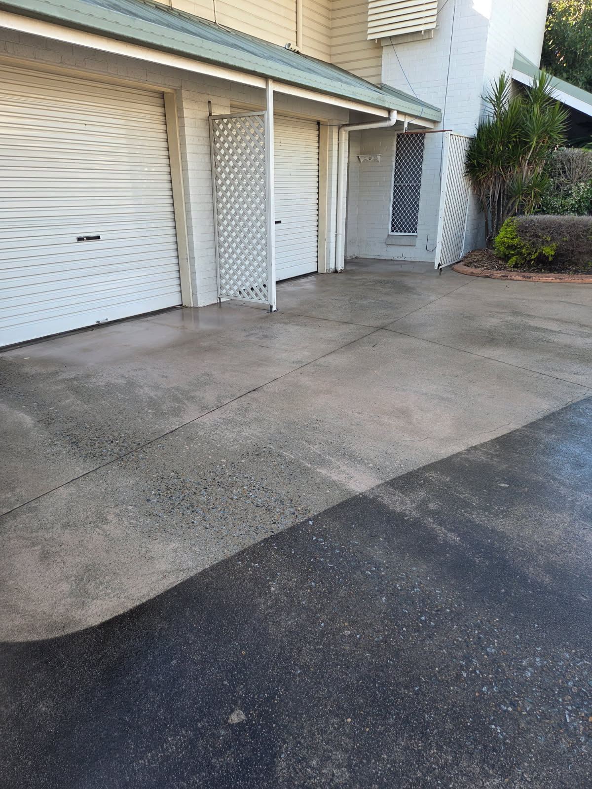 Pressure wash Mackay
